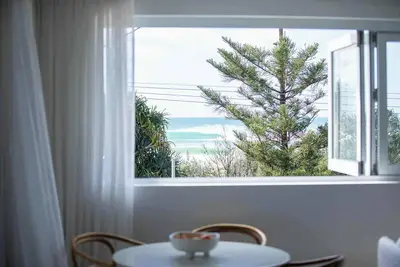 Image de Ocean View Bilinga Stay | Sauna, E-Bikes, Surf