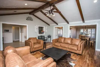 Image de Amazing 3-bedroom house near tech & shopping in friendly Lubbock neighborhood