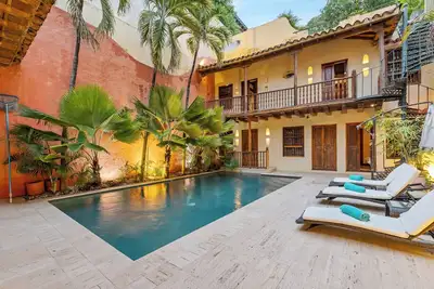 Image de Super Luxury 7br in Old City w/ 2 Pools & Rooftop