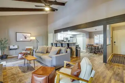 Image de Luxe White Mountain Condo: Addt'l Rental On-Site