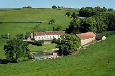 Image de Appartement sur domaine agricole bocager à la frontière du parc du Morvan