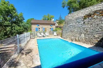 Image de Le Cazal, Gîte de France, piscine privée chauffée