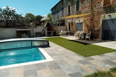 Image de Gîte familial jusqu’à 10 pers. avec piscine couverte & jardin en Aveyron