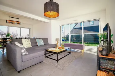 Image de Maison de vacances 3 étoiles à Plouharnel avec terrasse, jardin privatifs et Wi-Fi