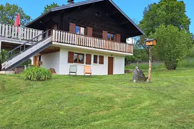 Image de Chalet avec vue sur le lac de Narlay