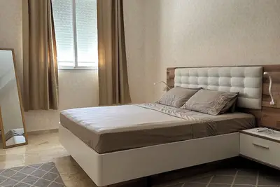 Apparemment bien équipé dans une résidence calme