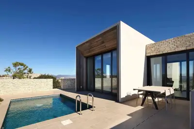 Lovely 2br Villa with Pool in Cyprus