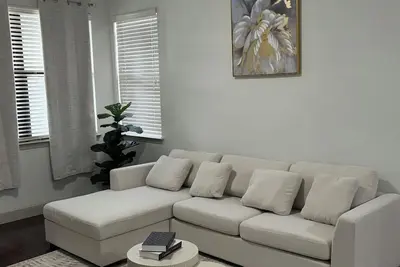 Image de Cozy Modern 2-bedroom apartment in charming Miramar with fitness room