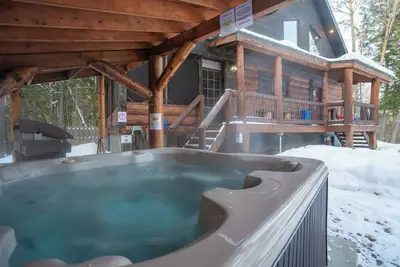 Spa & Billard et Accès au Lac | Sylva sur le Lac