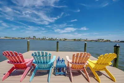 Image de Last Minute Villa Majadama - on water, pool, spa, boating