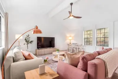 Image de Renovated Austin 3br, Sleeps 10, Near Domain