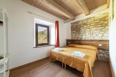 Image de House in the medieval village Castelletta 700 mt height in the park Gola della Rossa