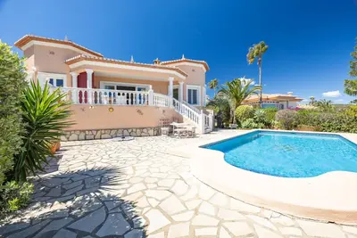 Image de Villa with sea views and pool in Dénia
