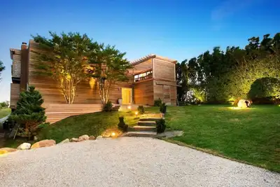 Image de Surfside Villa by Rove Travel | Oceanfront Home w/ Hot Tub