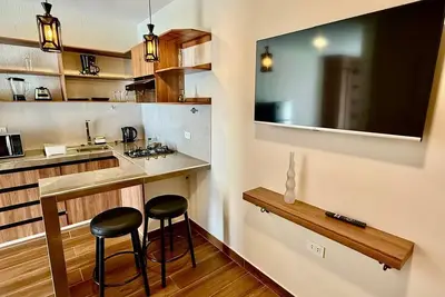 Image de Top Location: Balcony, Comfort and Connection