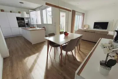 Image de Appartement premium avec terrasse dans la ville de Valencia  (minimum 1 1 nuits)