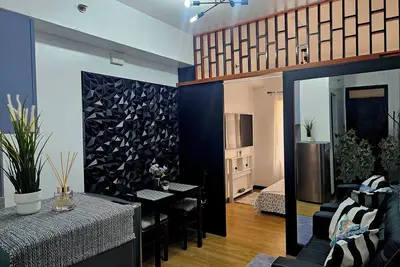 Image de Affordable Stay at Paseo Verde Las Pinas - Sleeps 2 Adults & 2 Children