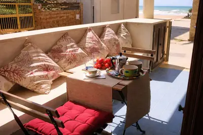 Image de Very Nice Renovated Apartment Only 50 Meters From The Beach!