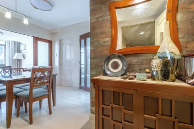 Image de 2-bedroom in Forbeswood Heights Bgc 17e with balcony