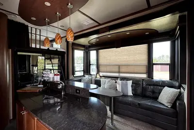 Image de Rv Apartment w/ Hyrdo-Spa