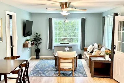 Image de 2 Bed King/Queen One bath Cottage close to Acadia Np