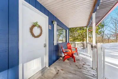 Image de Remodeled Cozy Condo | Walk to Dining | Pool, Hot Tub | 1 Mile to Silver Dollar City!