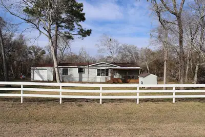 Image de White-tailed Ranch - Peaceful 1-Acre Nature Escape