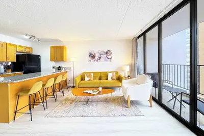 Image de 30fl Partial Ocean View w/ Lanai, Pool & Parking