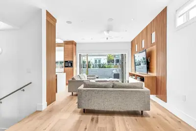 Image de Fifa 2026 Vancouver stay prime location sleeps 8 free parking kids friendly