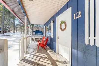 Image de Remodeled Cozy Condo with Hot Tub & Pool On-Site, Walk to Dining, 1 Mile to Sdc