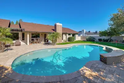 Image de Heated Pool, Game Room: Family Home in Tempe!