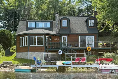 Image de Lakeside Living in Wilton! Family Home w/ Views