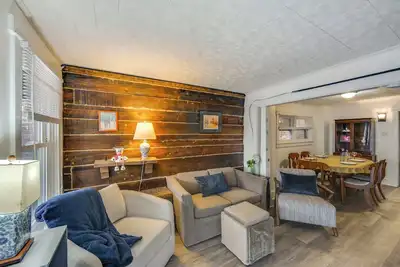 Image de Wfh Space & Yard! Walkable Lancaster Row Home