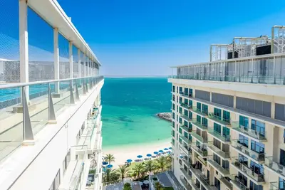 Image de Oceanfront Coastal Apartment