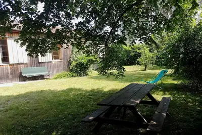 Image de Maison de campagne avec jardin, au départ des chemins de randonnée