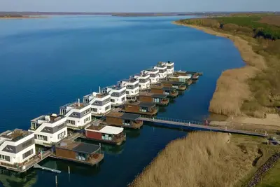 Image de Floating house \"Meerferien\" - on the large Goitzsche lake - Pure Luxury