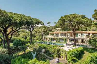 Le Faune, villa d'exception avec tennis