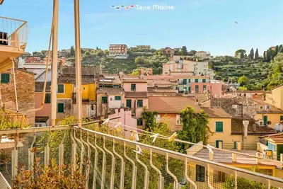 Image de Inside Lerici is more than just a vacation rental: it's the ideal base for families who want to experience Lerici in complete tranquility, and it offers the rarest luxury in the village: free private parking just a few minutes' walk from the property. The