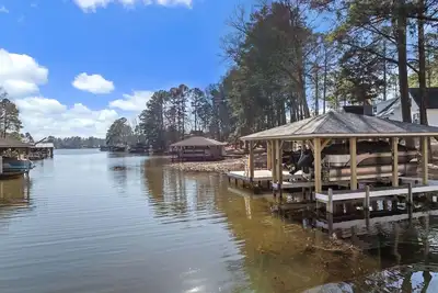 Image de Lizard Creek Retreat | Pet-Friendly | New Boathouse
