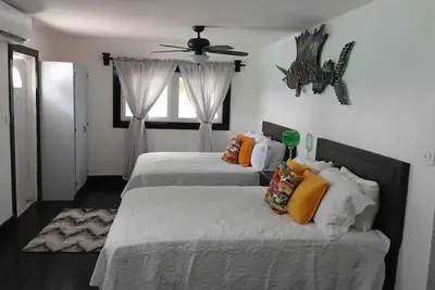 Newly Listed Beachfront Open-Concept Accommodation with Beautiful Views!