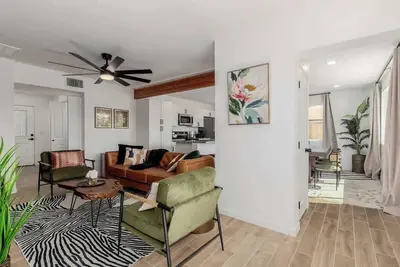 Image de Soorya Main House Central 3bd 2ba