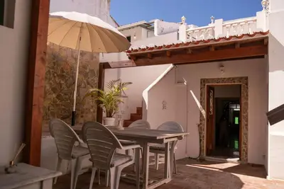 Image de Little House – Terrasse privée, Wi-Fi et climatisation