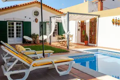 Image de Maison de Jardin : Piscine Privée, Wi-Fi et Climatisation à Ponte de Sor