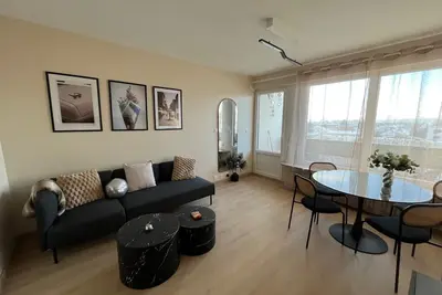 Image de Unlock - Appartement rénové avec ascenseur et balcon, parking gratuit