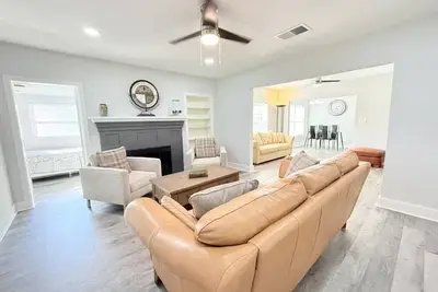 Image de Charming Leesburg Cottage/Walk to HistoricDowntown