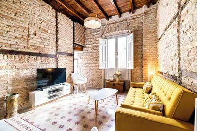 Image de Intimate and cozy apartment in the center of town