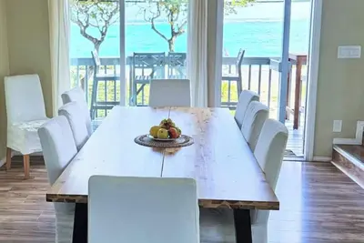 Image de Oceanfront Hauula Home - South Unit A - 30+ Days