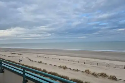 Image de Appartement Moderne 6 pers. Face Mer avec Parking et Balcon