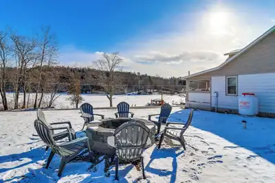 Image de Year-Round Fun on Lake Sheridan! Home w/ Patio