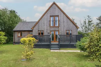 Image de James Ville Marina Lodge 13, pet friendly, with hot tub in Brigg